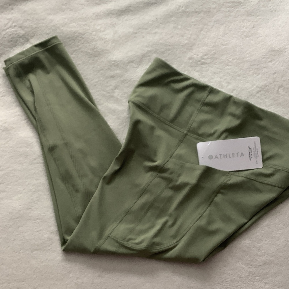 Athleta Womens L NWT Olive Green 7/8 Leggings